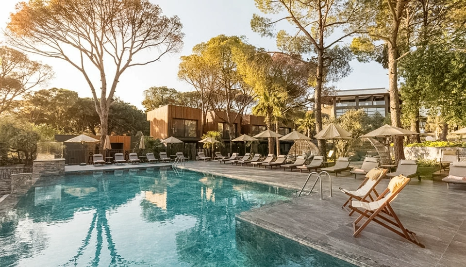 هتل یونیک لایف استایل کوش آداسی